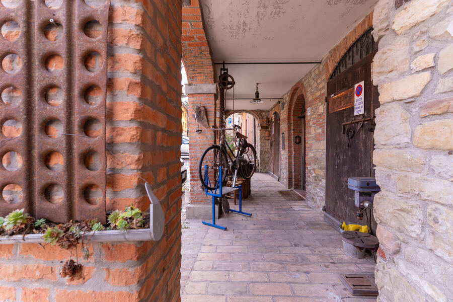 Scorcio caratteristico vicolo di Savigno