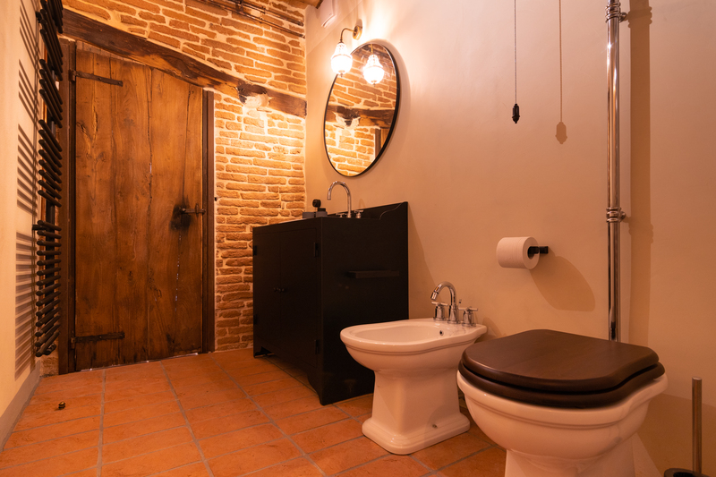Dettaglio porta in legno