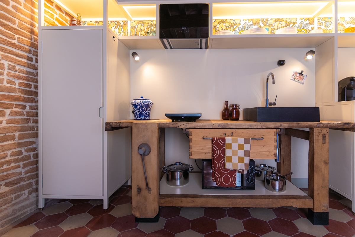 Dettaglio angolo cottura cucina